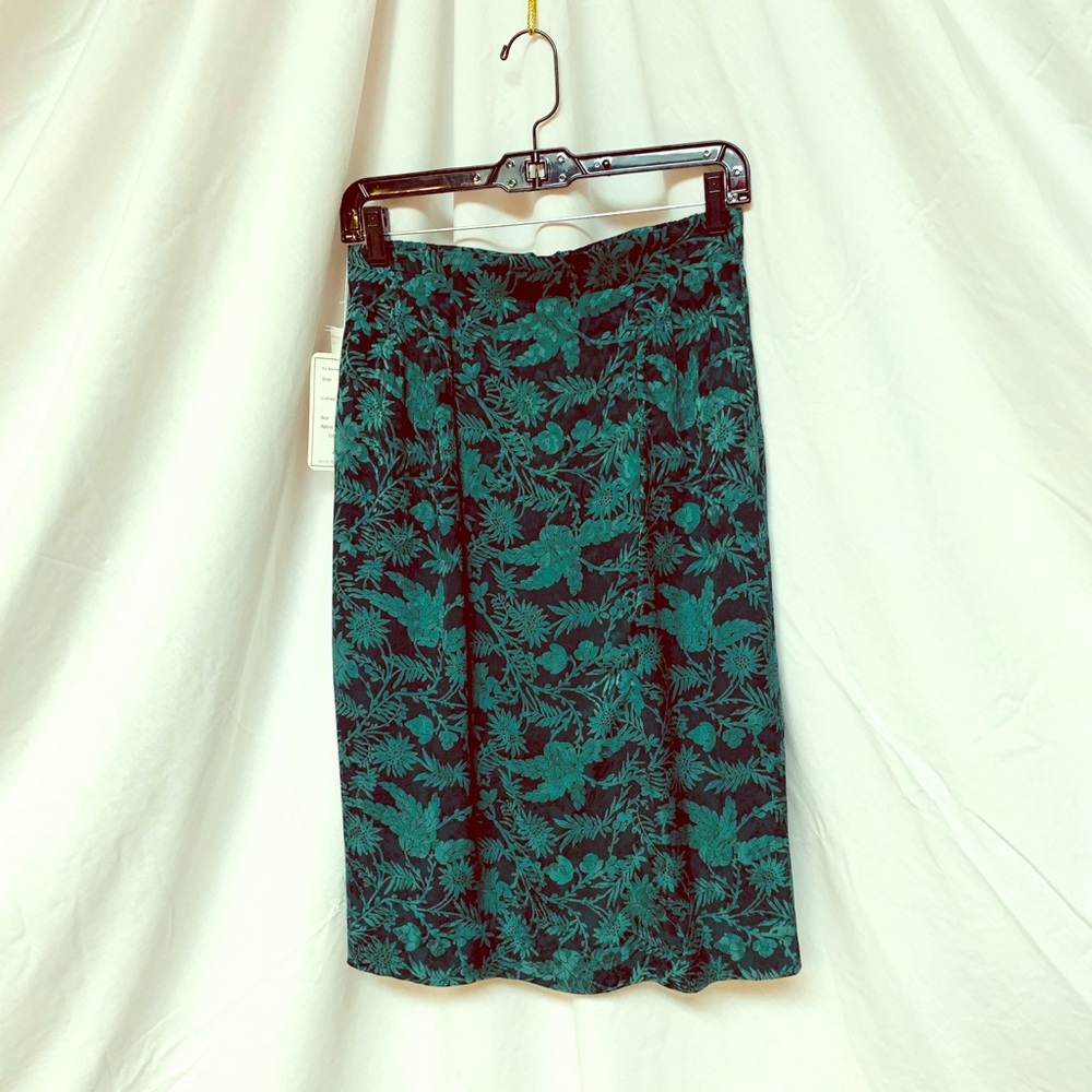 Carlisle Yukon Green Floral Silk Pencil Skirt